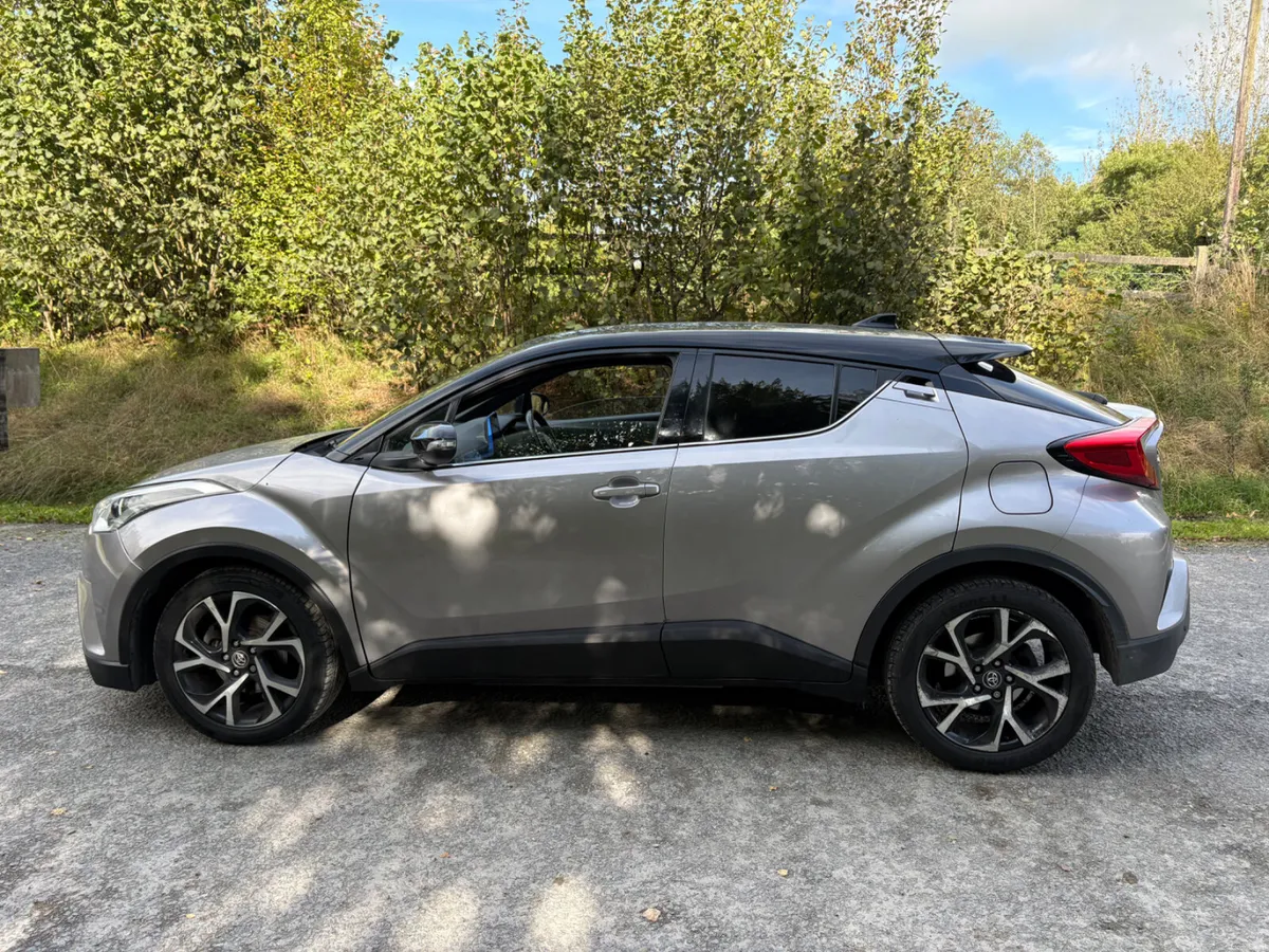 Toyota C-HR 2018 NCT 2028!!!!Low Miles!!!!Value - Image 4