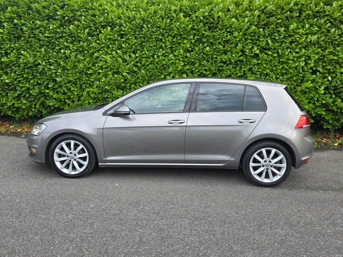 Volkswagen Golf 2016 Highline 1.6 TDI 110-BHP - Image 4
