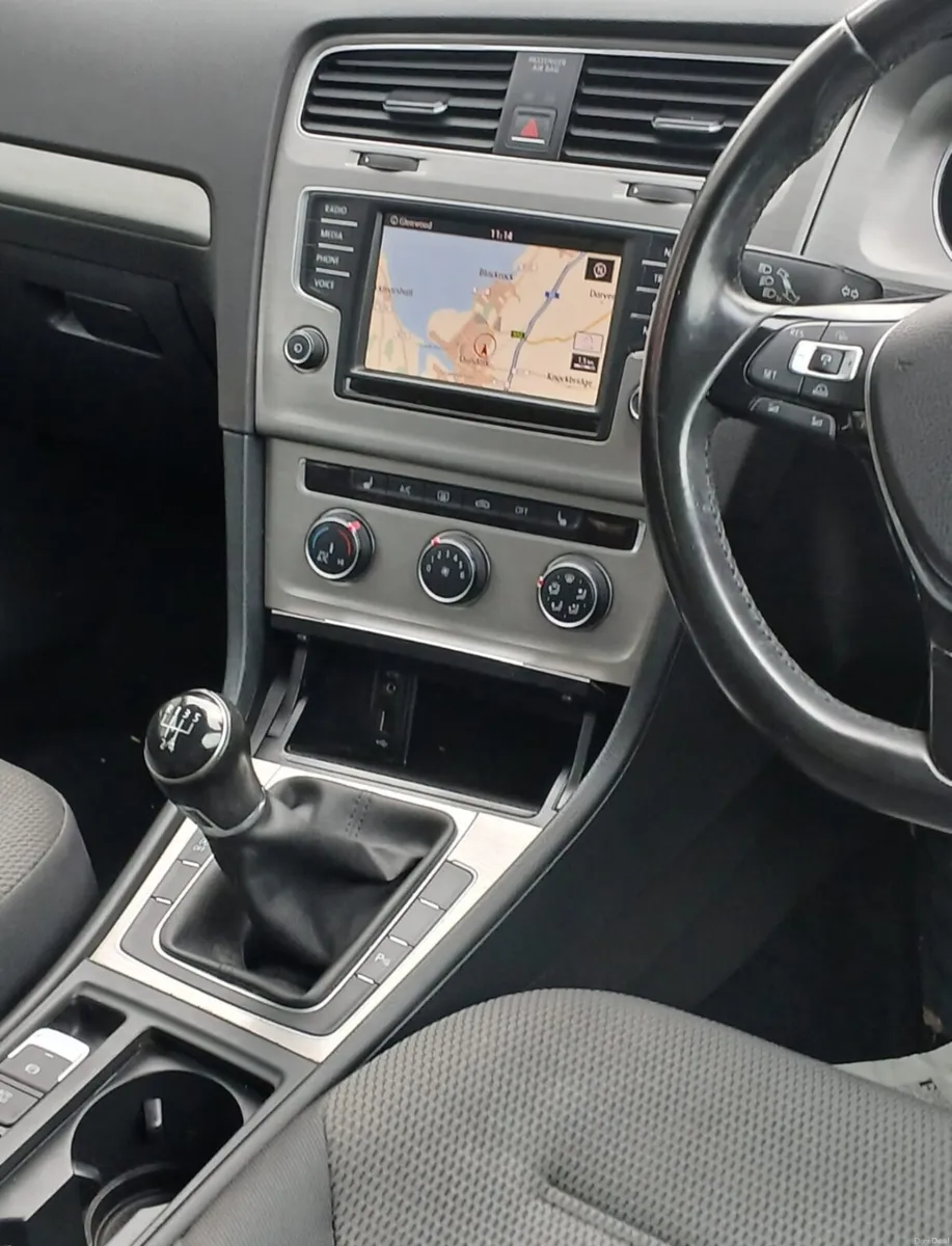 VW Golf 1.6 TDI 2017 – Meticulously Maintained - Image 3