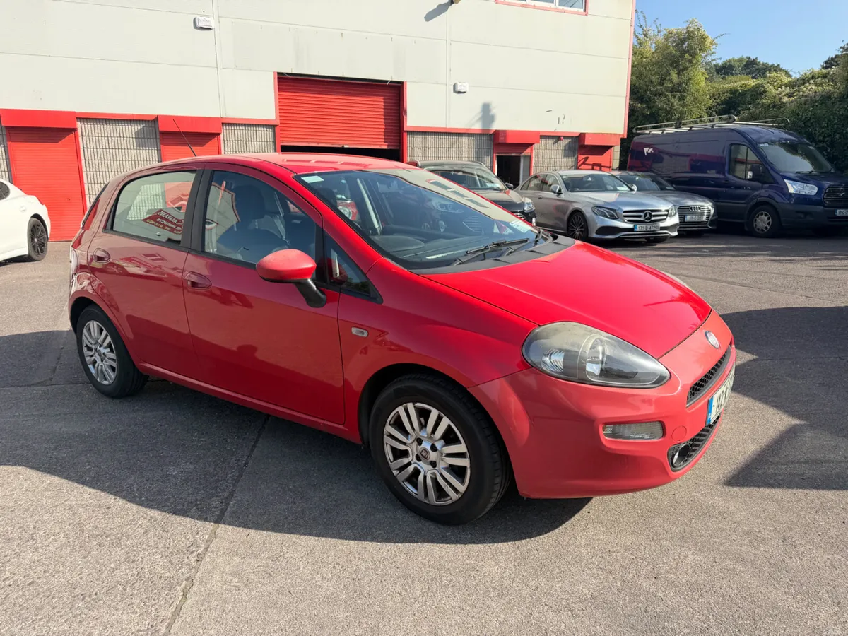 2014 Fiat Punto - Image 2