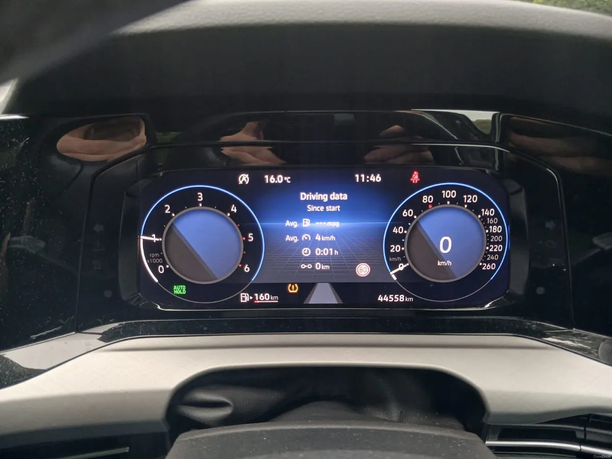 Volkswagen Golf - Image 4