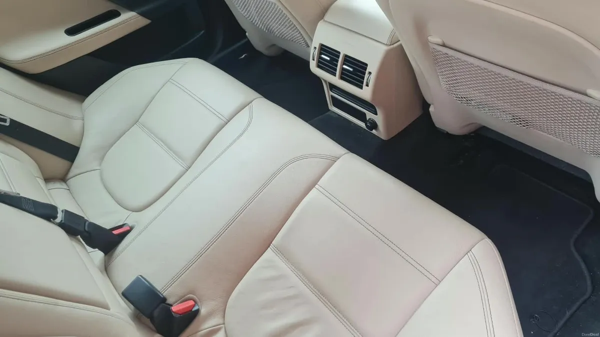 Jaguar XE 2016 - Image 3