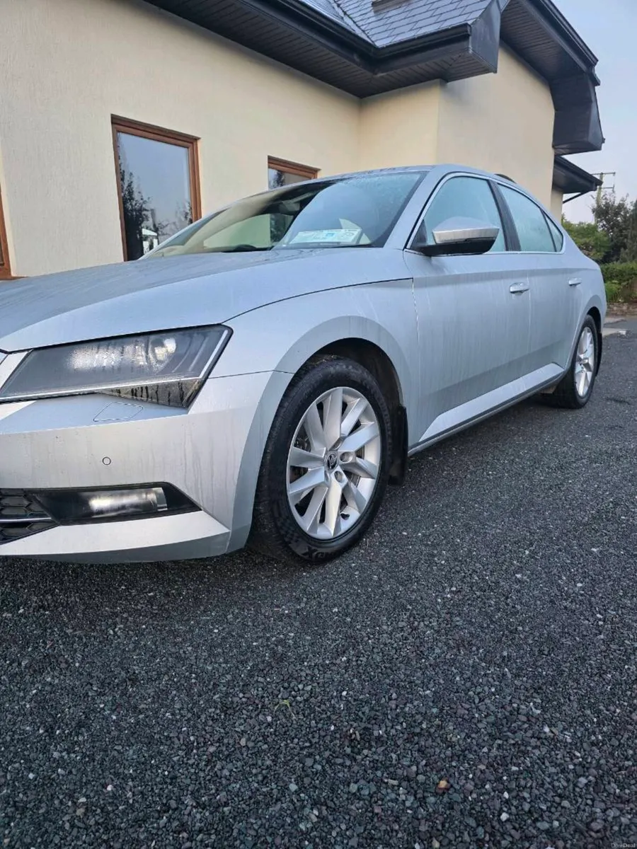 Skoda Superb - Image 5