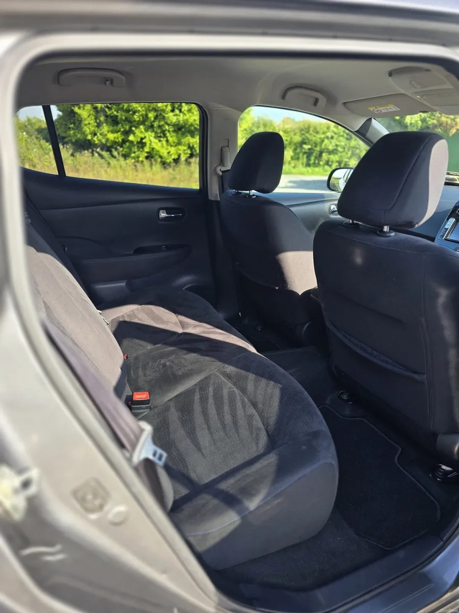 Nissan Leaf 2015 - Image 4