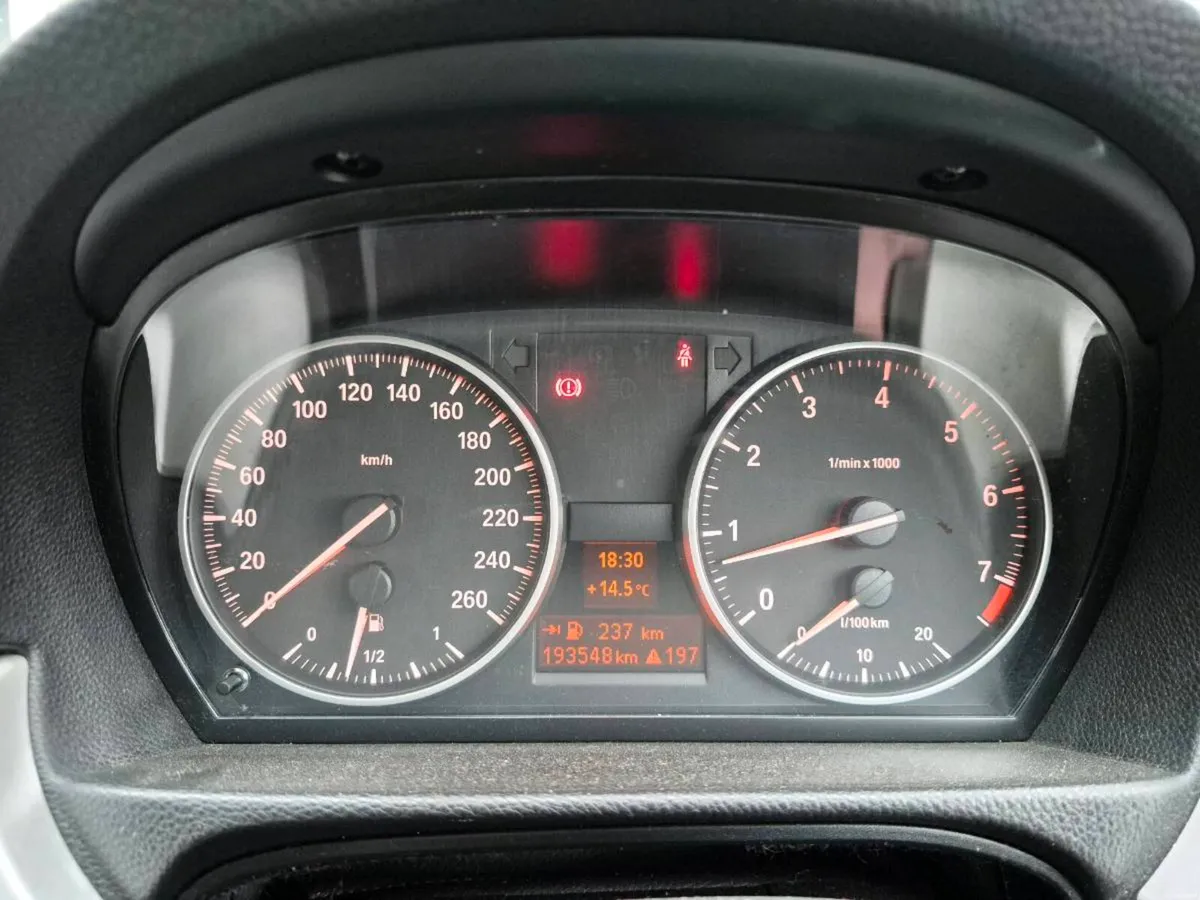 BMW 320i E91 Estate - Image 5
