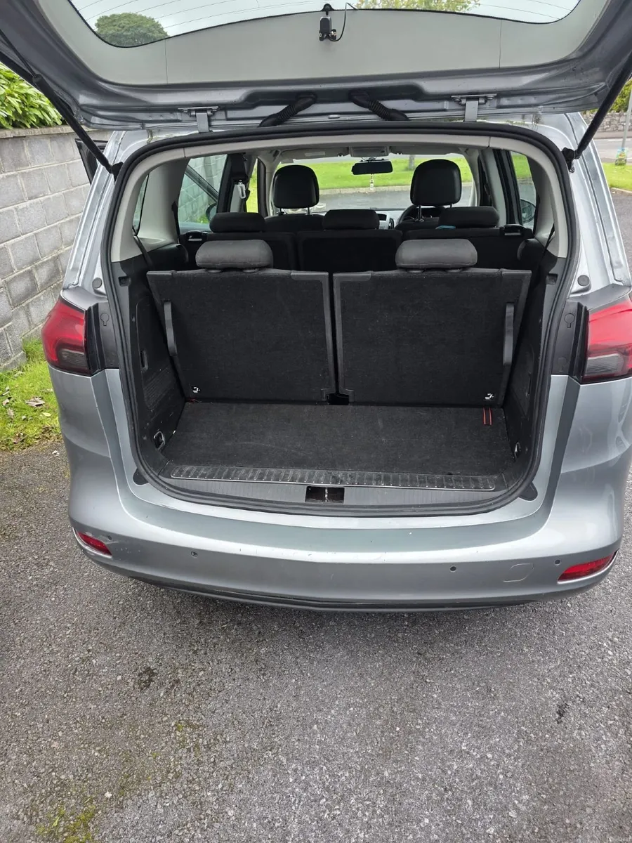 2012 Opel Zafira – Reliable 7-Seater Family Car - Image 3