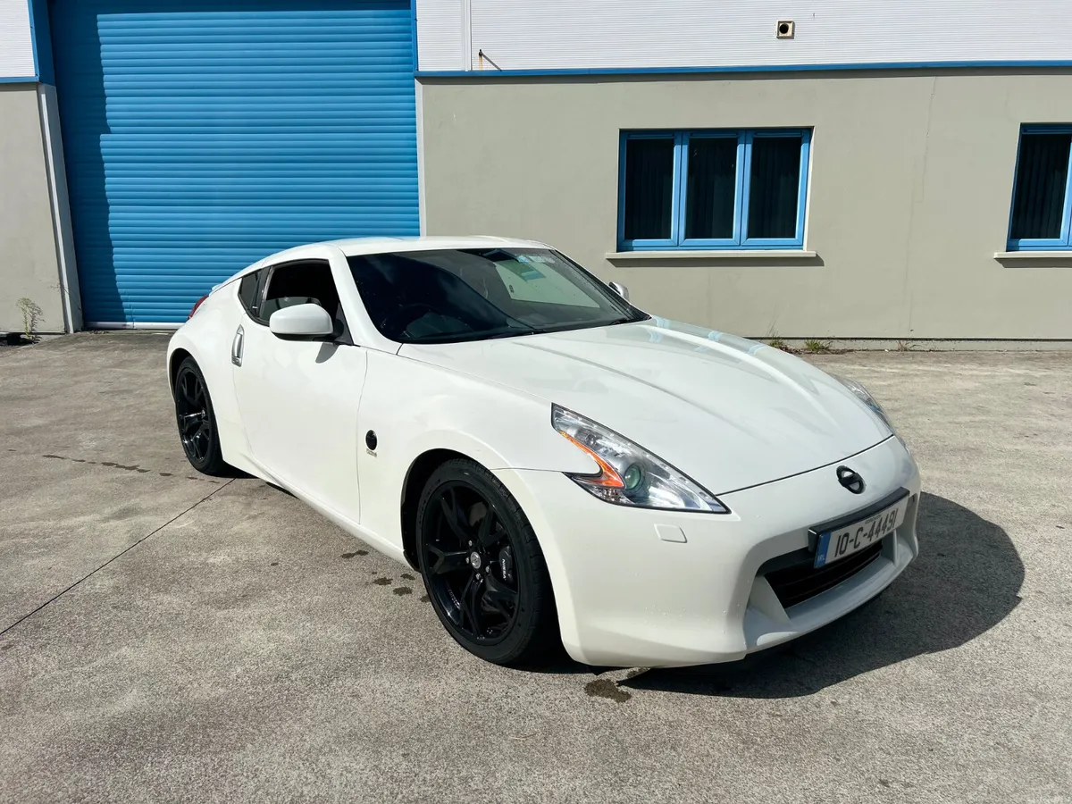 Nissan 370Z 2010 - Image 1