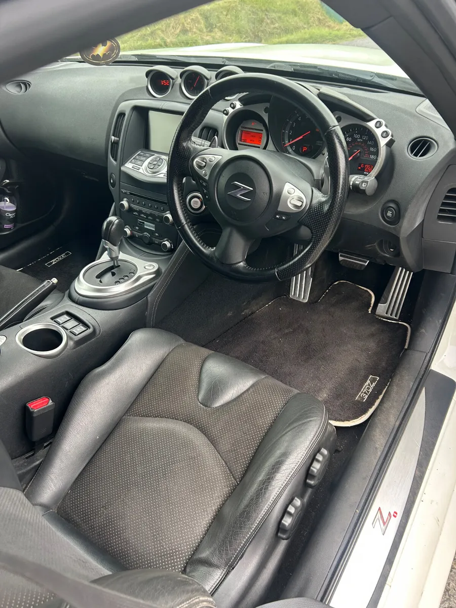 Nissan 370Z 2010 - Image 6