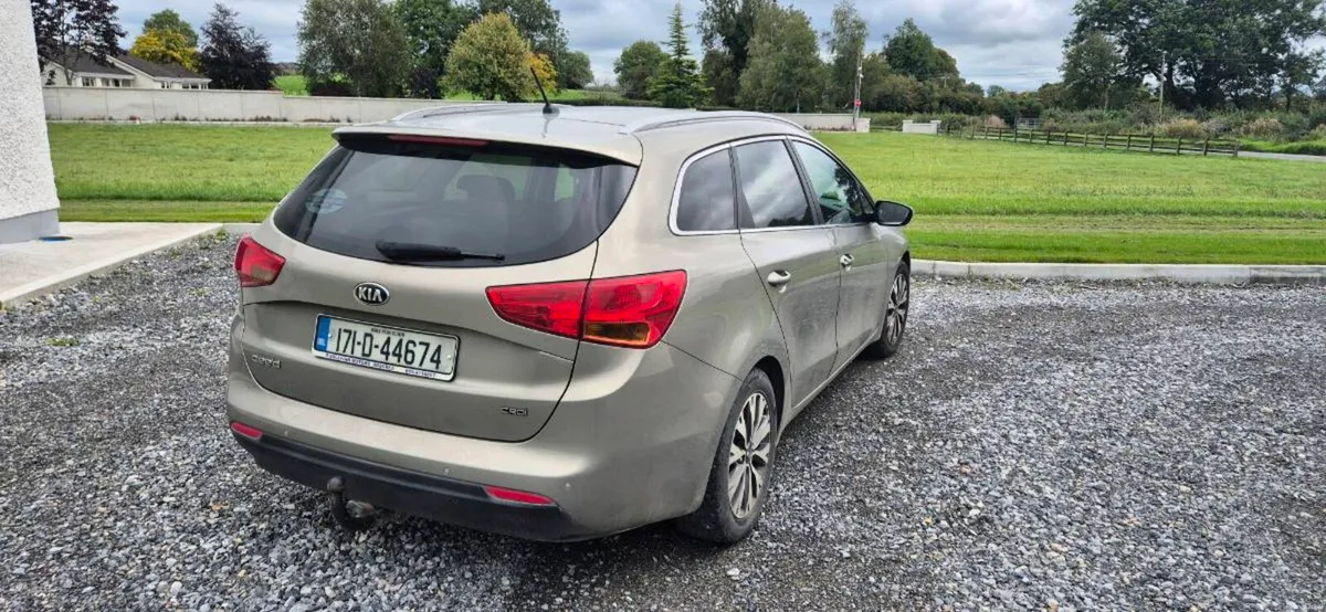 Kia Ceed Estate - Image 4