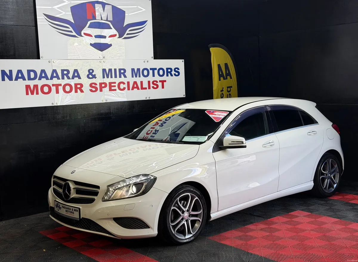 2015 Mercedes-Benz Auto A180 SPORT 31 K KM WARRANT - Image 3
