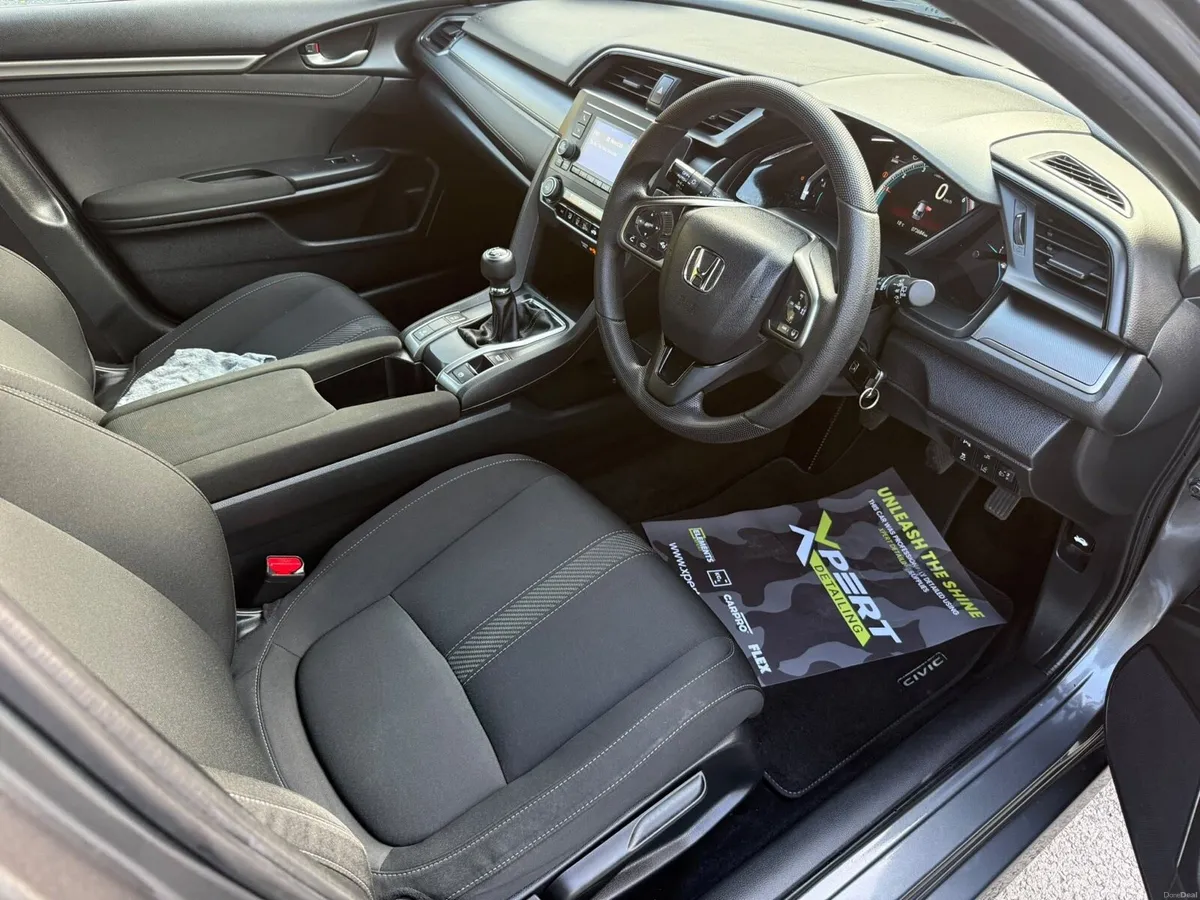 Honda Civic - Image 4