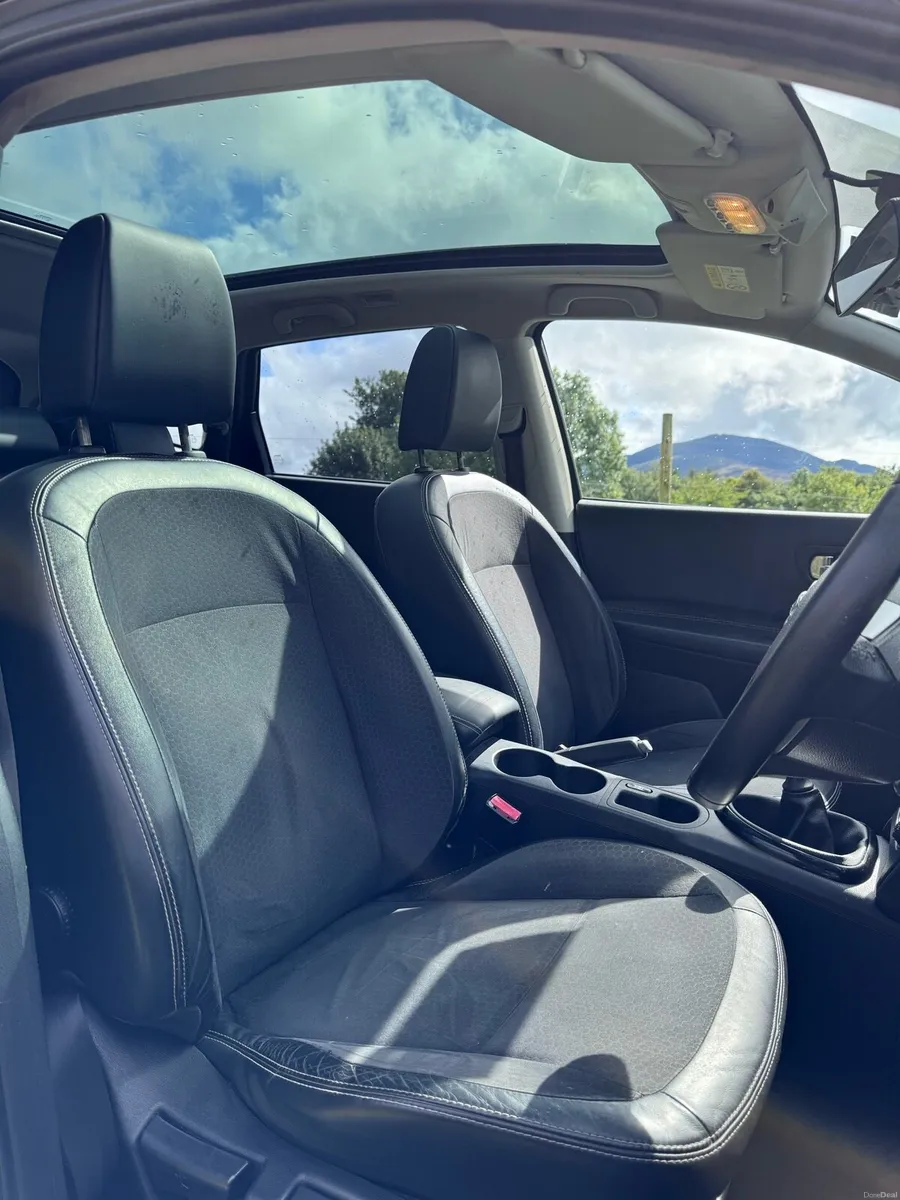 Nissan Qashqai+2 High spec - Image 3