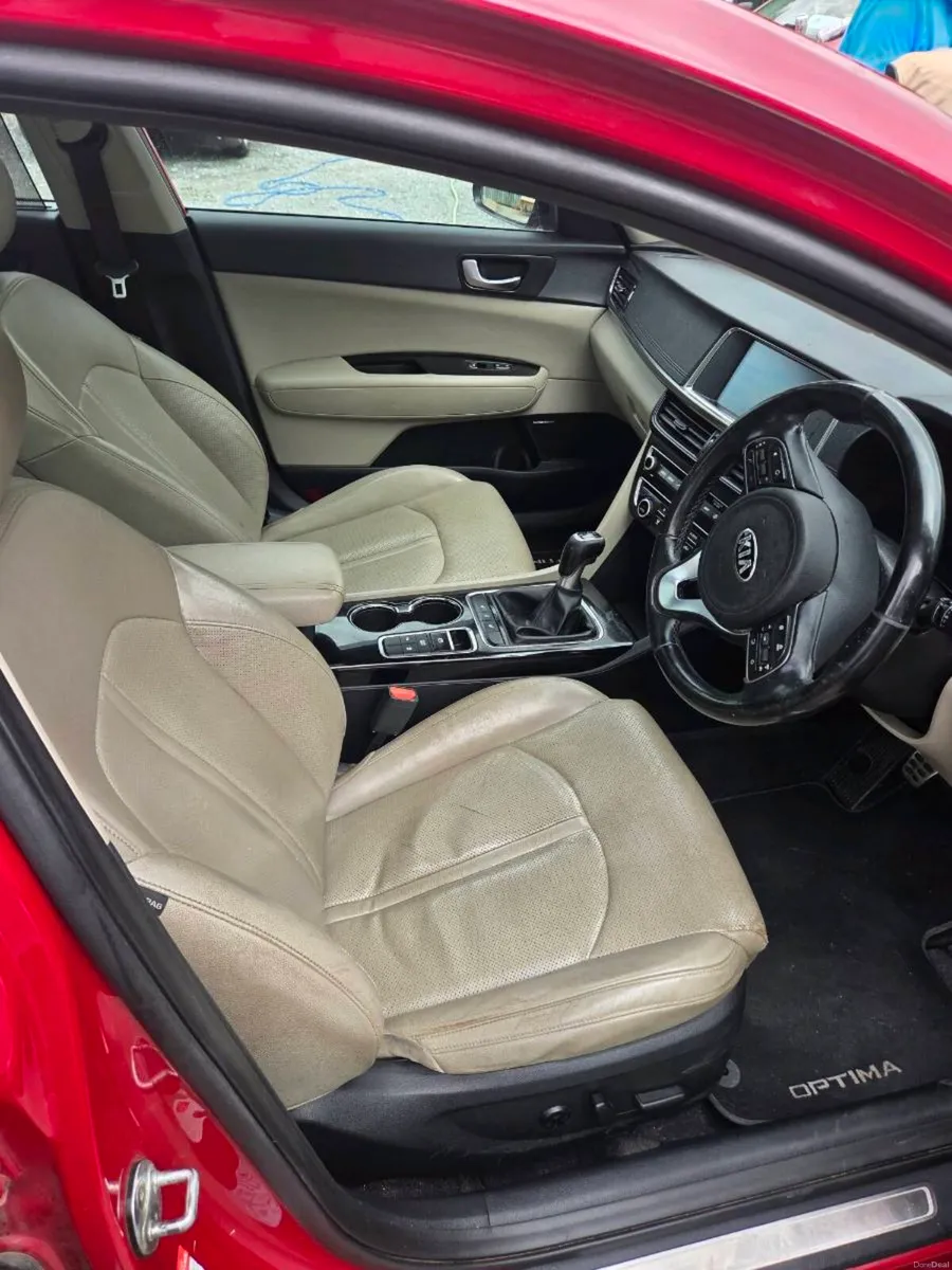 Kia Optima - Image 6