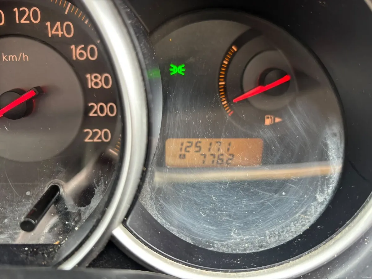 Nissan Tiida 2008 - Image 1