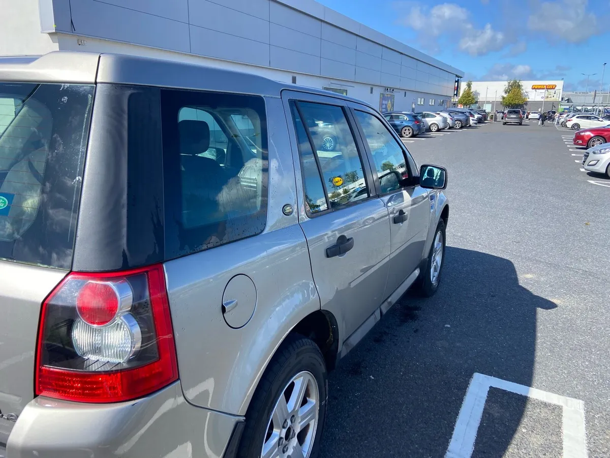 2010 Land Rover Freelander 2. 12 months NCT - Image 4