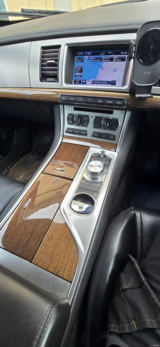 Jaguar XF 2.2 - Image 6