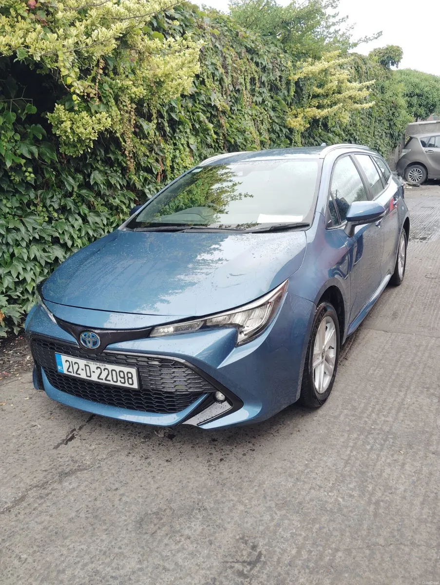 2021 Toyota corolla Hybrid Auto low mileage 60k - Image 2