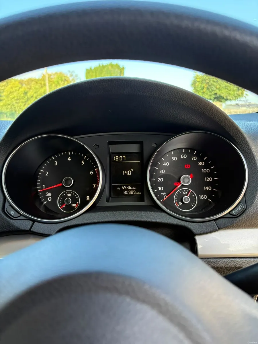 Volkswagon Golf 1.4 petrol - Image 5