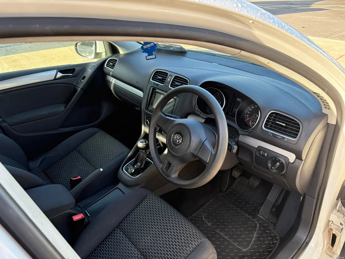 Volkswagon Golf 1.4 petrol - Image 6