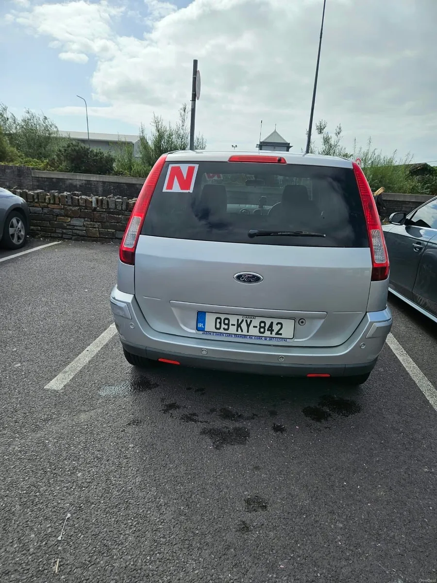 Ford Fusion - Image 2