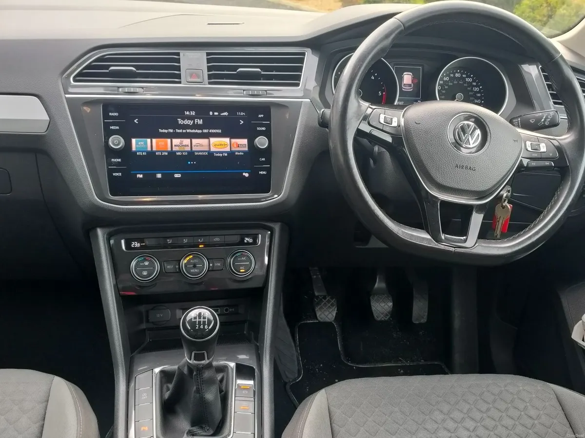 Volkswagen Tiguan 2018 - Image 5