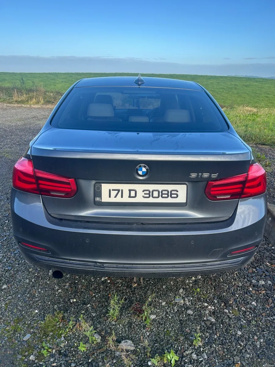 BMW 3-Series 2017 - Image 4