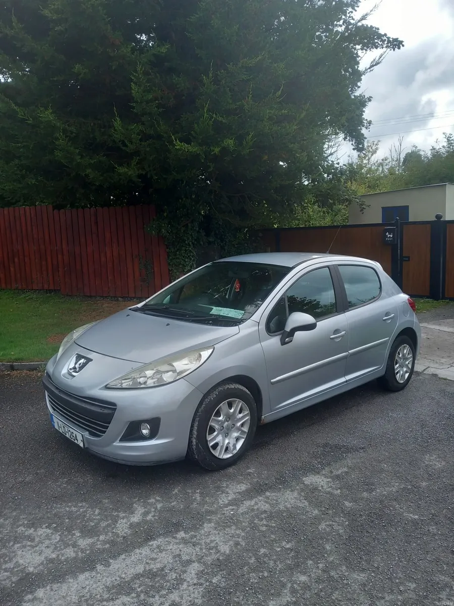 Peugeot 207 2011 - Image 1