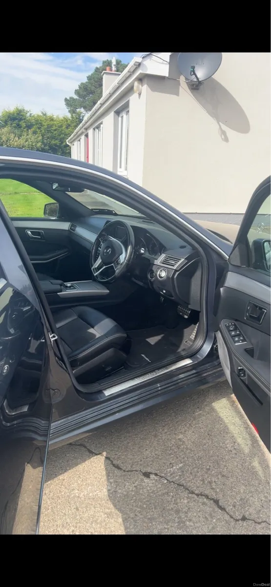 mercedes benz e250 e class - Image 2