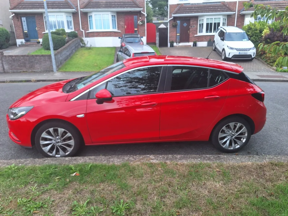 Opel Astra 2017 - Image 4