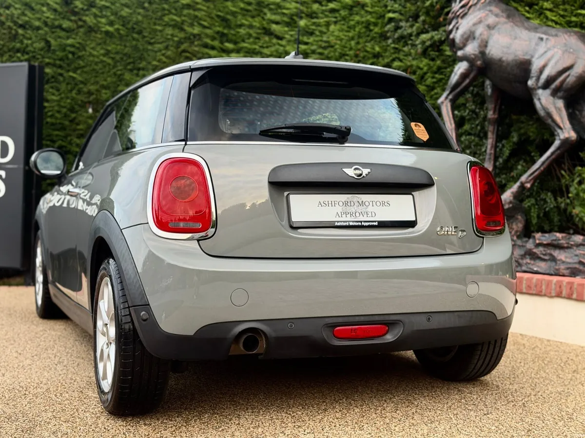 Mini One 2016 Diesel Tiny Miles - Image 4