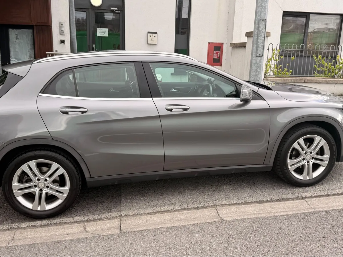 Mercedes-Benz GLA 2017 - Image 2