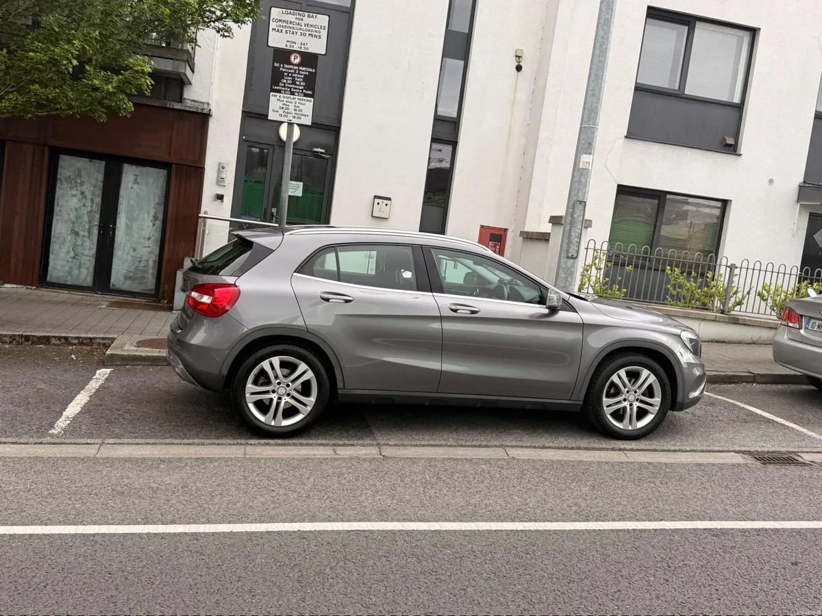 Mercedes-Benz GLA 2017 - Image 5