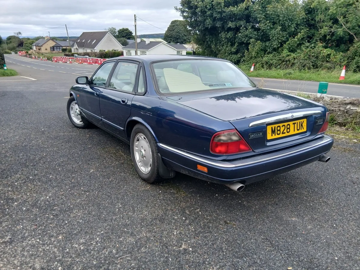 Jaguar XJ 1995 - Image 2