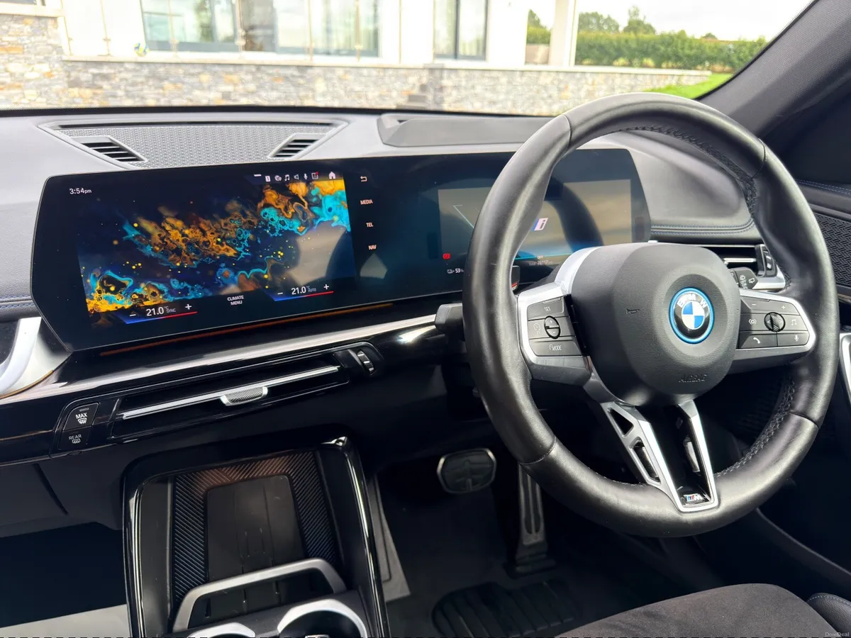 BMW iX 2023 - Image 5