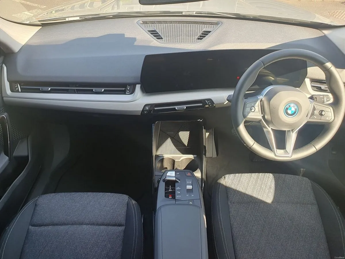 BMW iX1 eDrive20 Sport - Image 4
