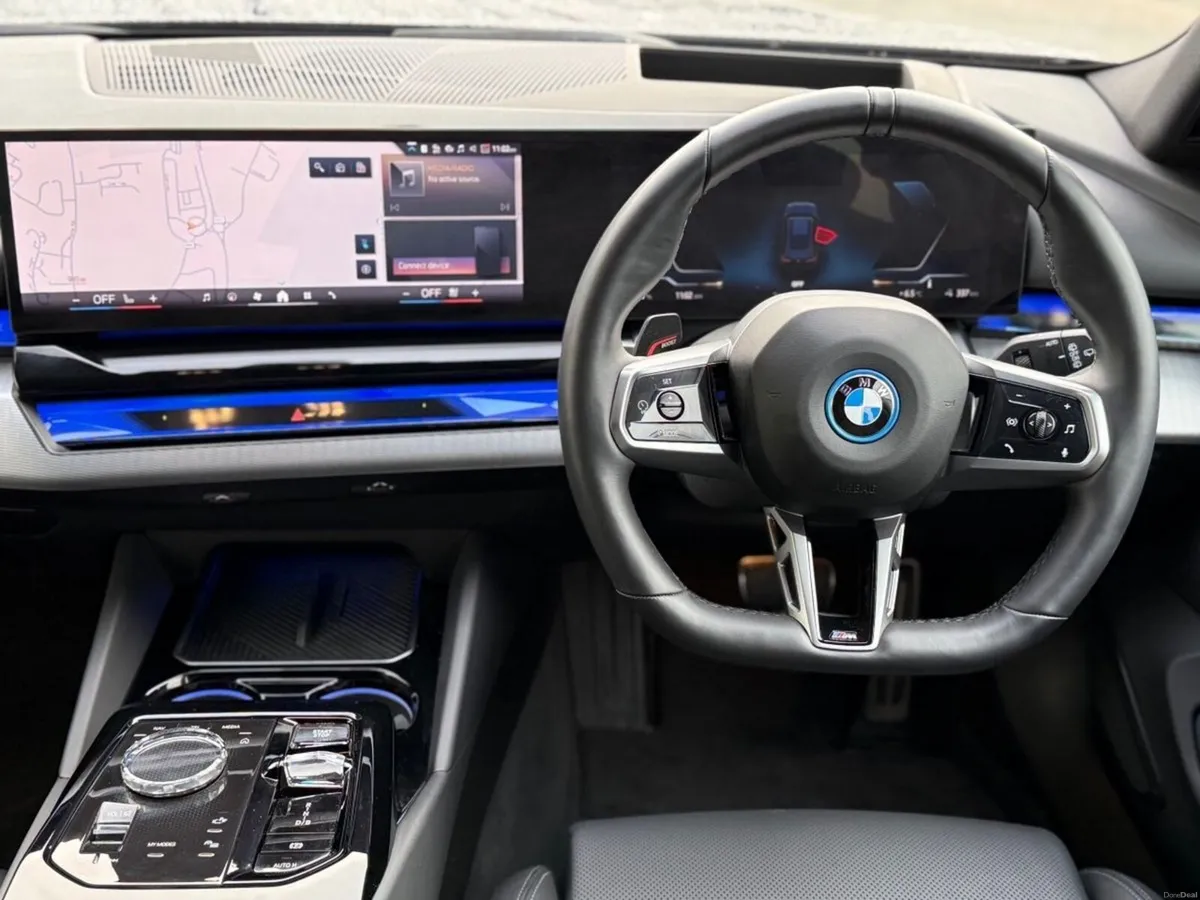 BMW i5 eDrive40 M Sport Pro Touring - Image 5