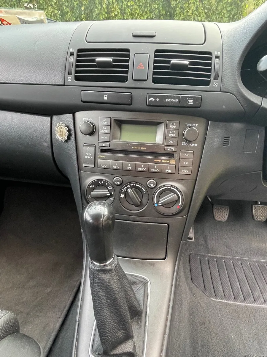 Toyota Avensis 2008 - Image 1
