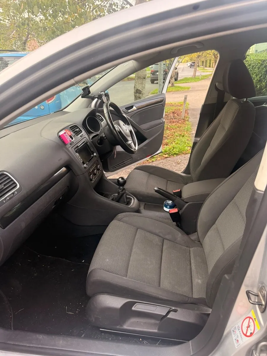 Volkswagen Golf - Image 4