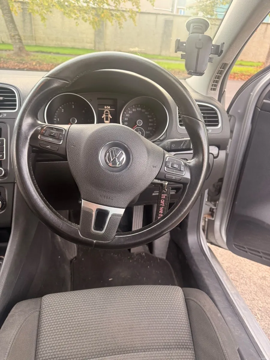 Volkswagen Golf - Image 6