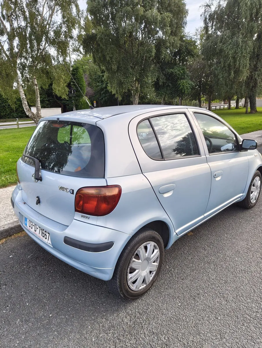 03 toyota yaris - Image 2