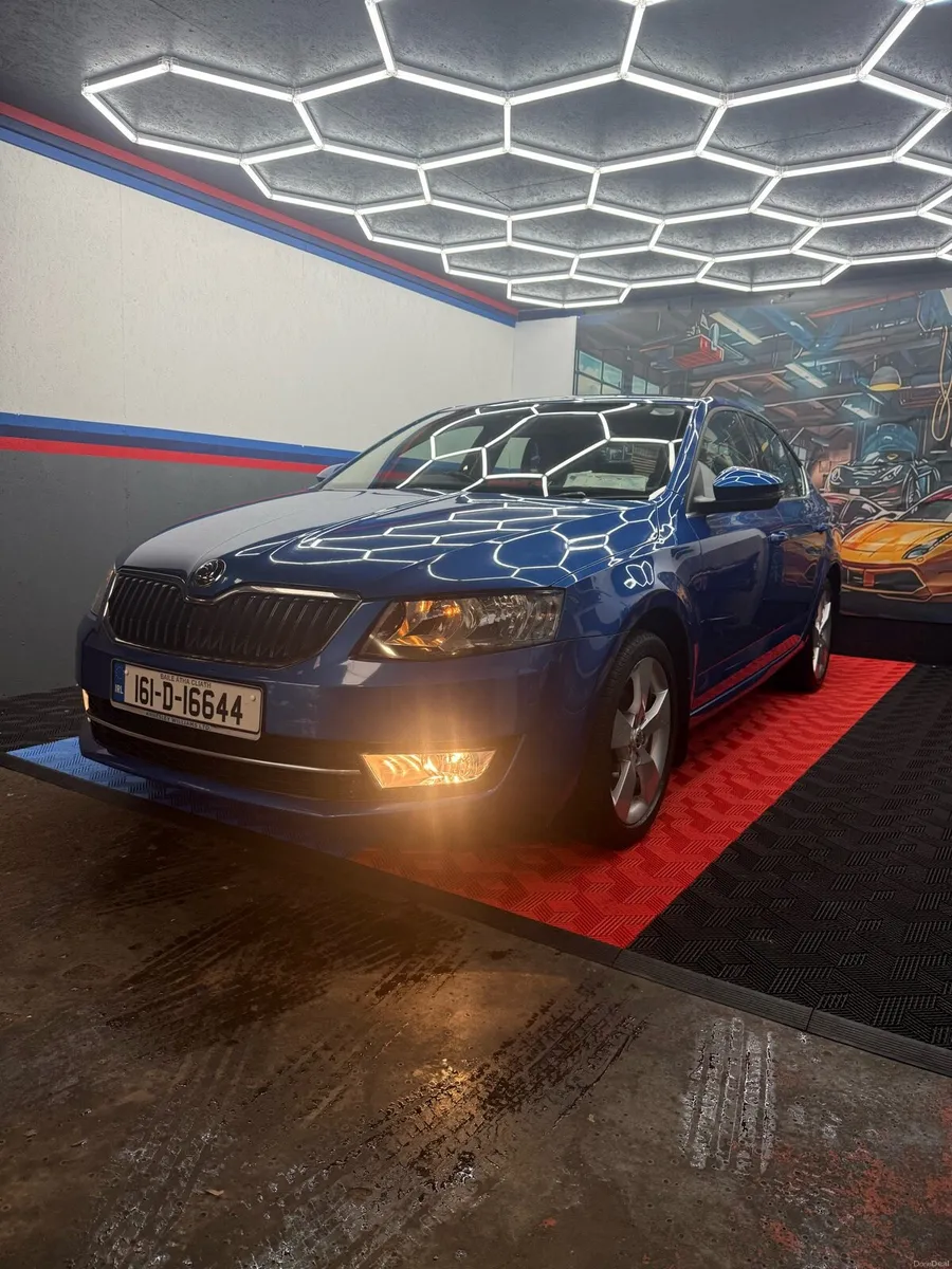 Skoda Octavia VERY LOW KLMs - Image 6