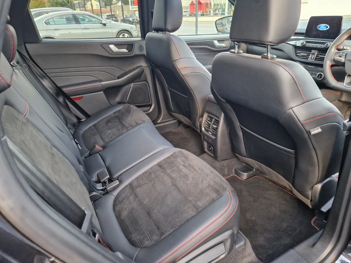 Ford Kuga 2023 - Image 6