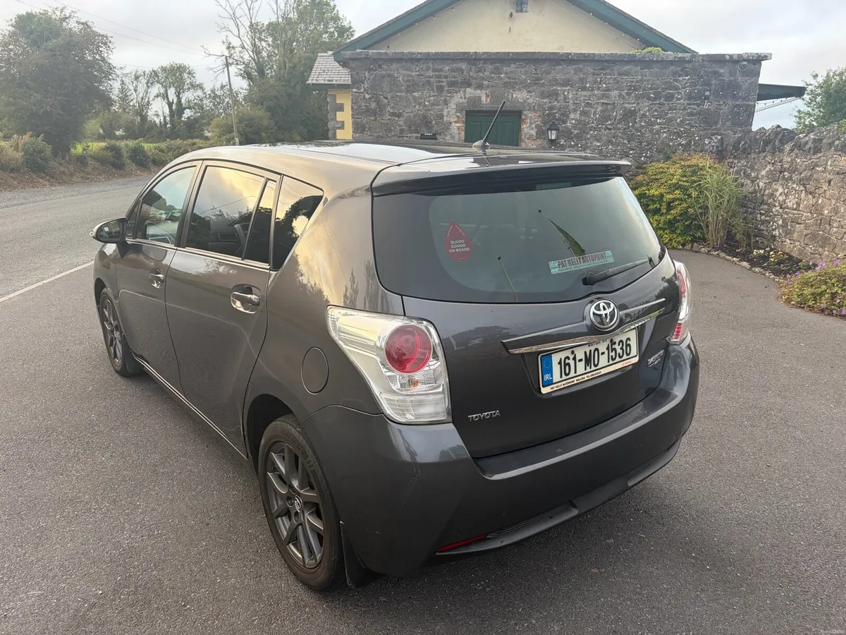 161 TOYOTA VERSO LOW MILEAGE - Image 4