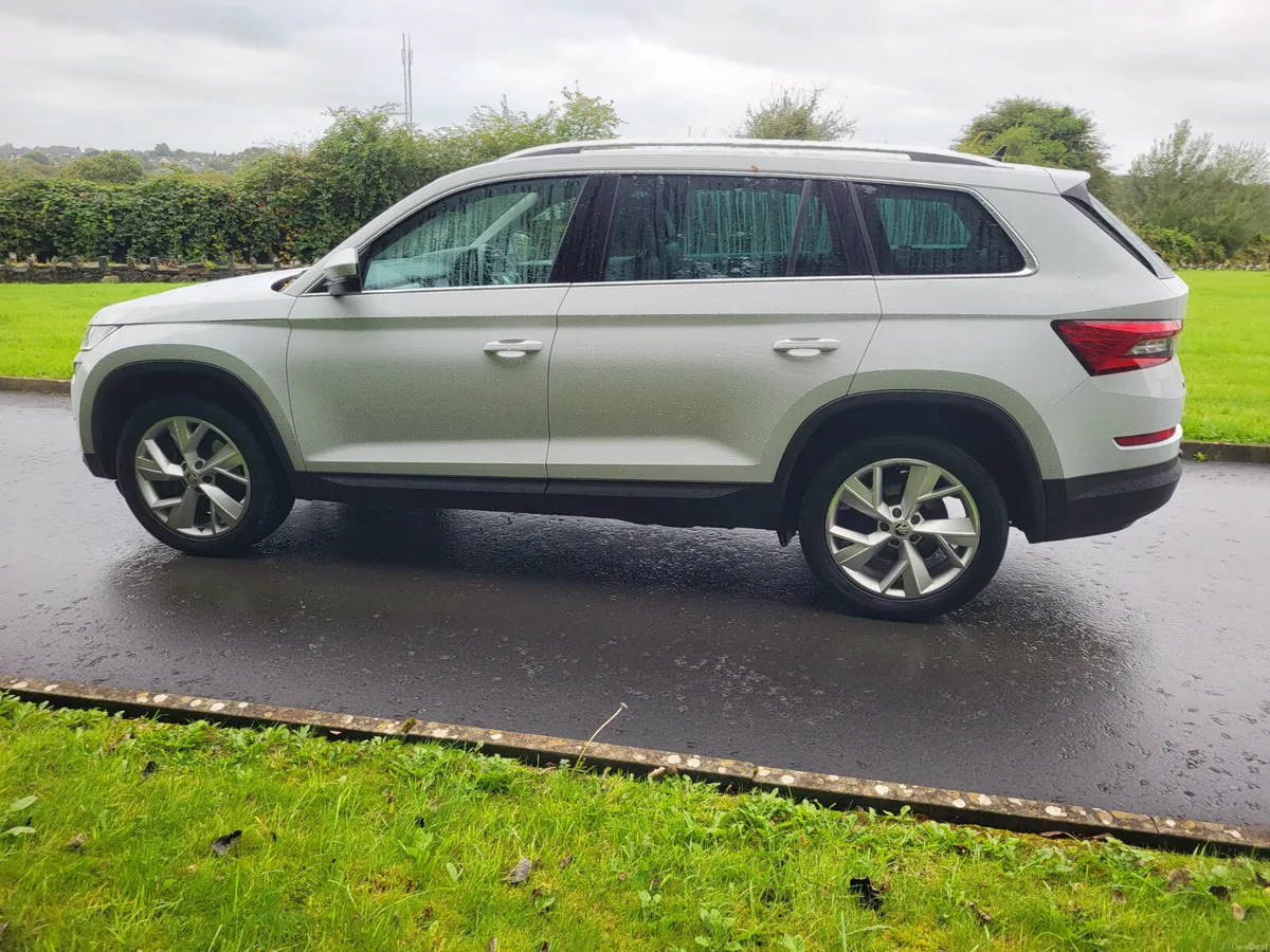 Skoda Kodiaq STYLE LEATHER  AUTOMATIC - Image 5