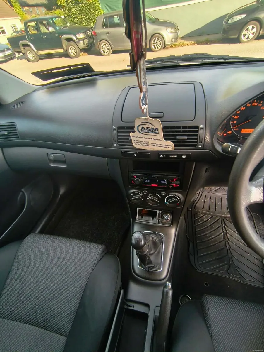 Toyota Avensis 2008 - Image 3