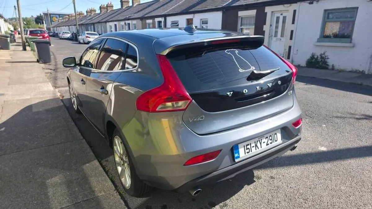 2015 Volvo V40 D3 5 cylinder 150hp - Image 2