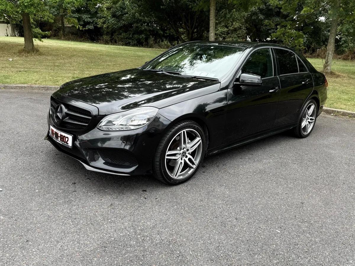 Mercedes Benz E220 AMG SPORT - Image 6