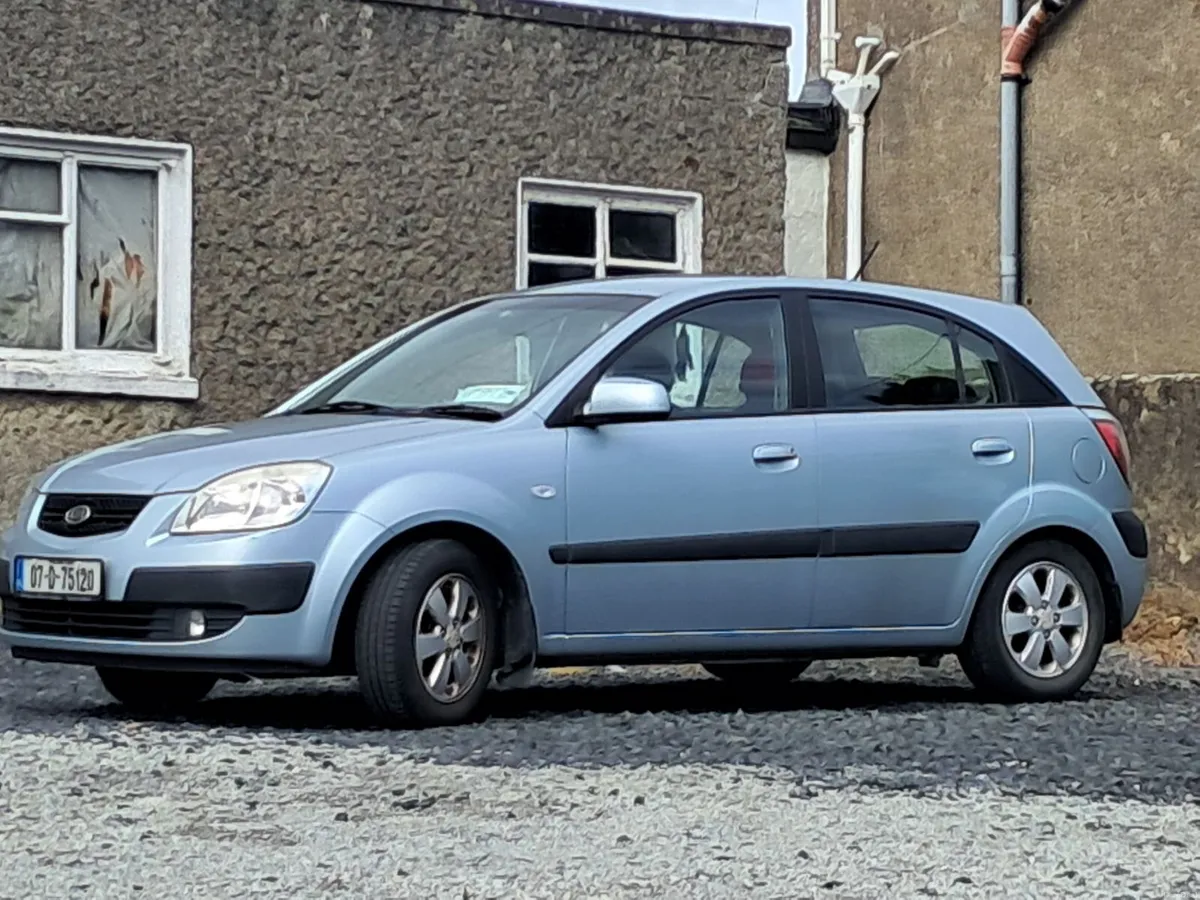 Kia Rio 2007 - Image 1