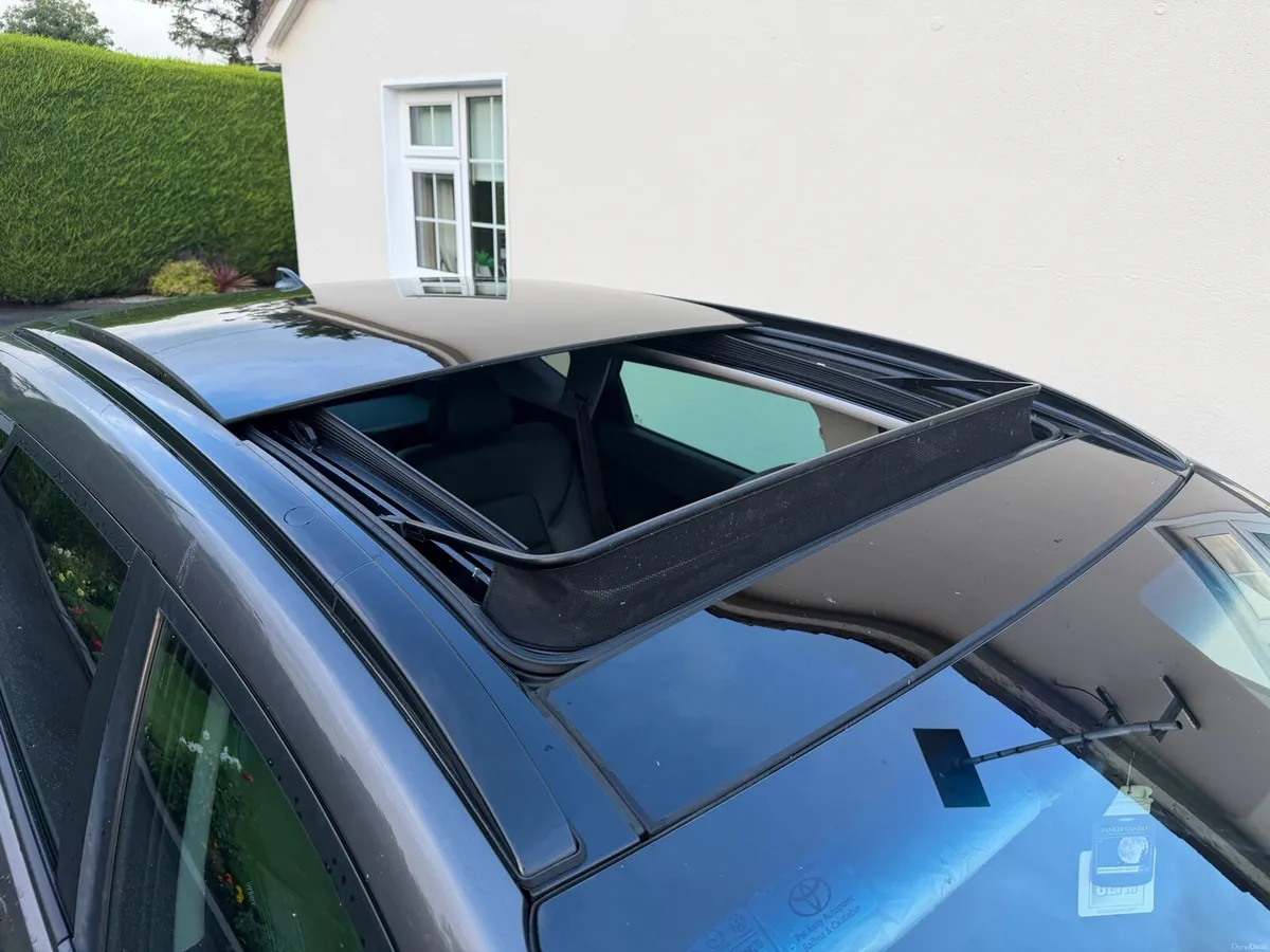 2016 Hyundai Tuscon Premium - NCT 02/28 - Image 3