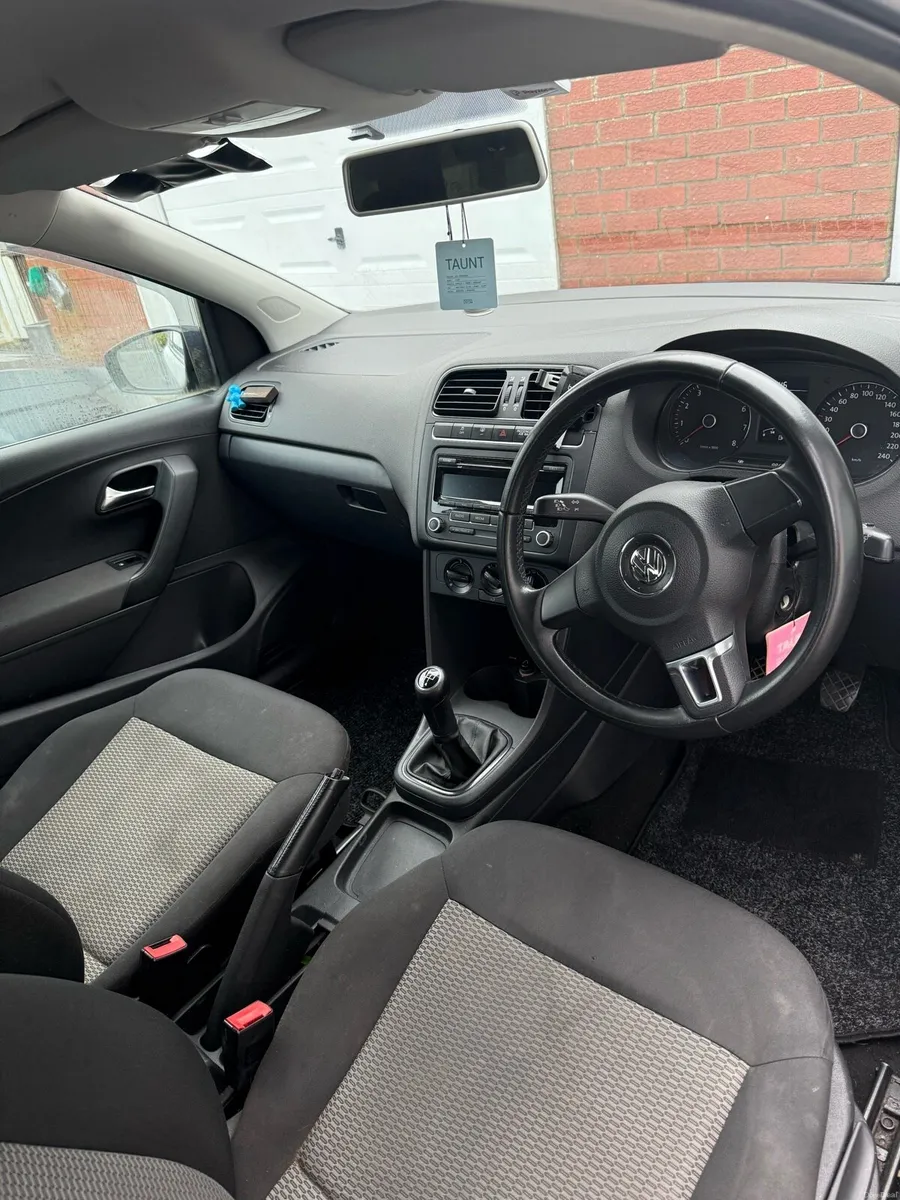 Volkswagen Polo - Image 6